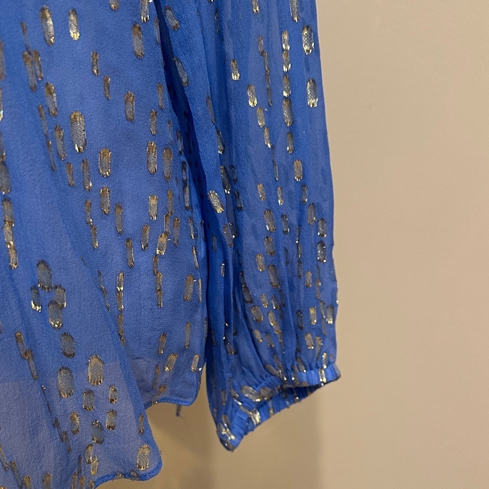 Lilly Pulitzer Blue Gold Metallic Silk Blouse Top- Size M- NWT - Picture 4 of 8